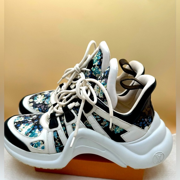 Louis Vuitton Archlight Sneakers Size 41 - Picture 3 of 8